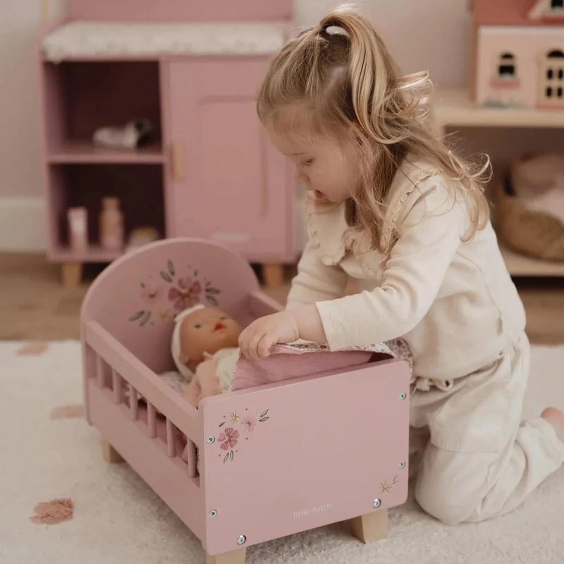 Lit de poupée en bois rose – Essentials