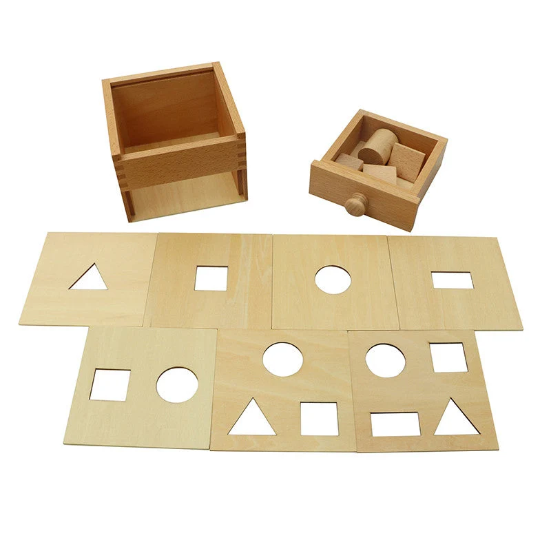 Boîte de permanence de l'objet avec 4 formes géométriques à encastrer