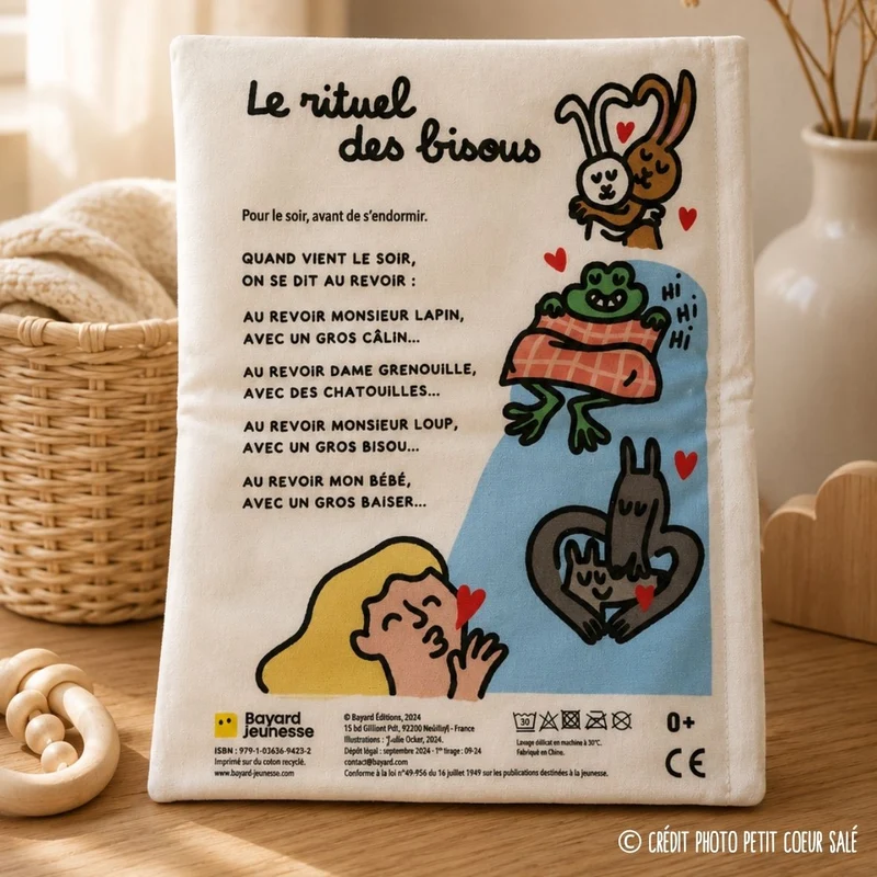 La Gazette des Bébés « Les Bisous » – Livre d’éveil en tissu – Bayard Jeunesse