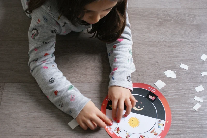 Poutre du Temps Montessori et Roues