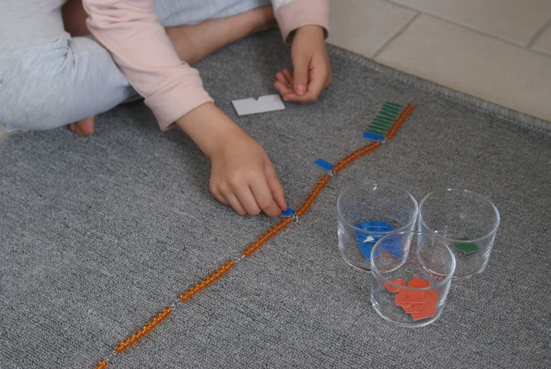 Chaîne de 1000 perles Montessori