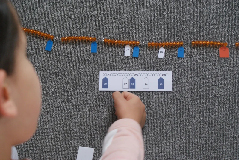 Chaîne de 1000 perles Montessori