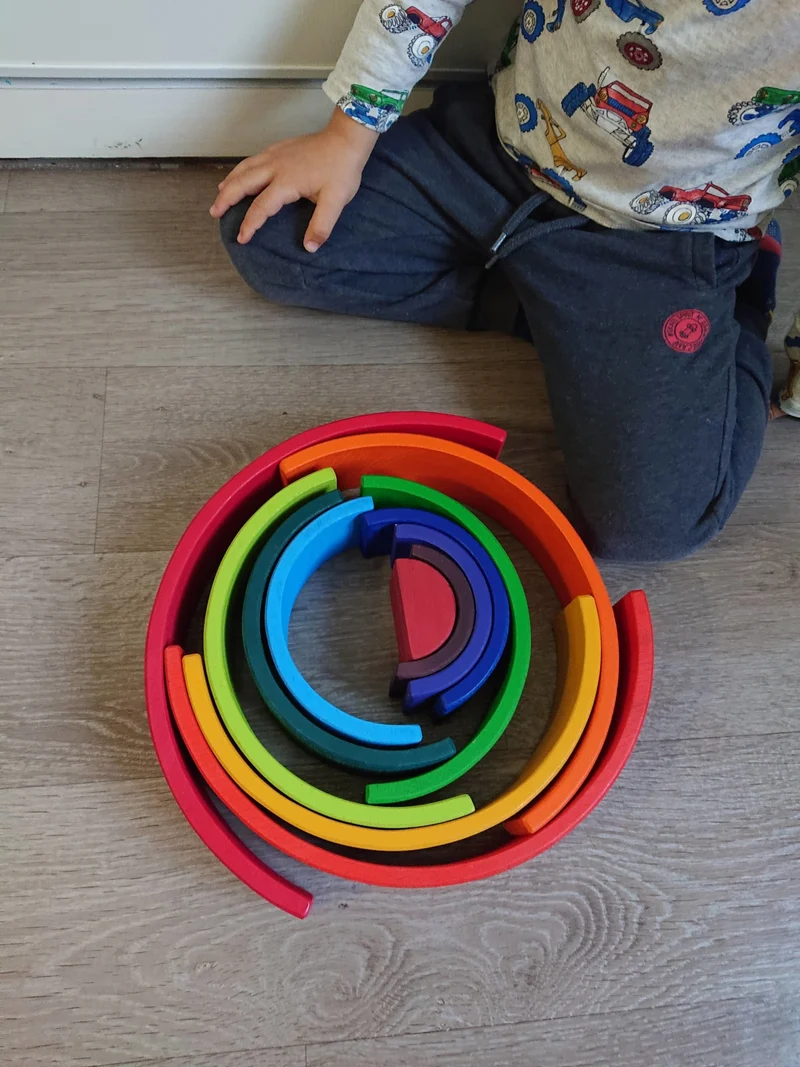 Arc en ciel de construction Montessori