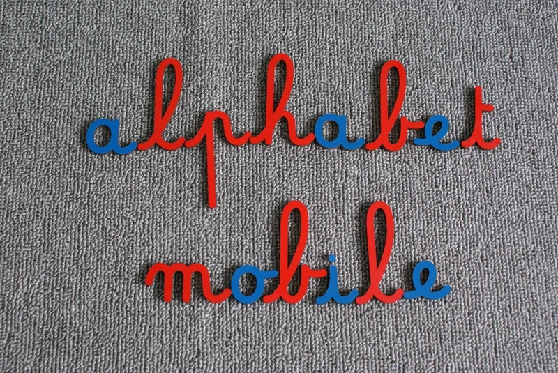 Alphabet mobile Montessori et Boîte de Rangement (2 versions)