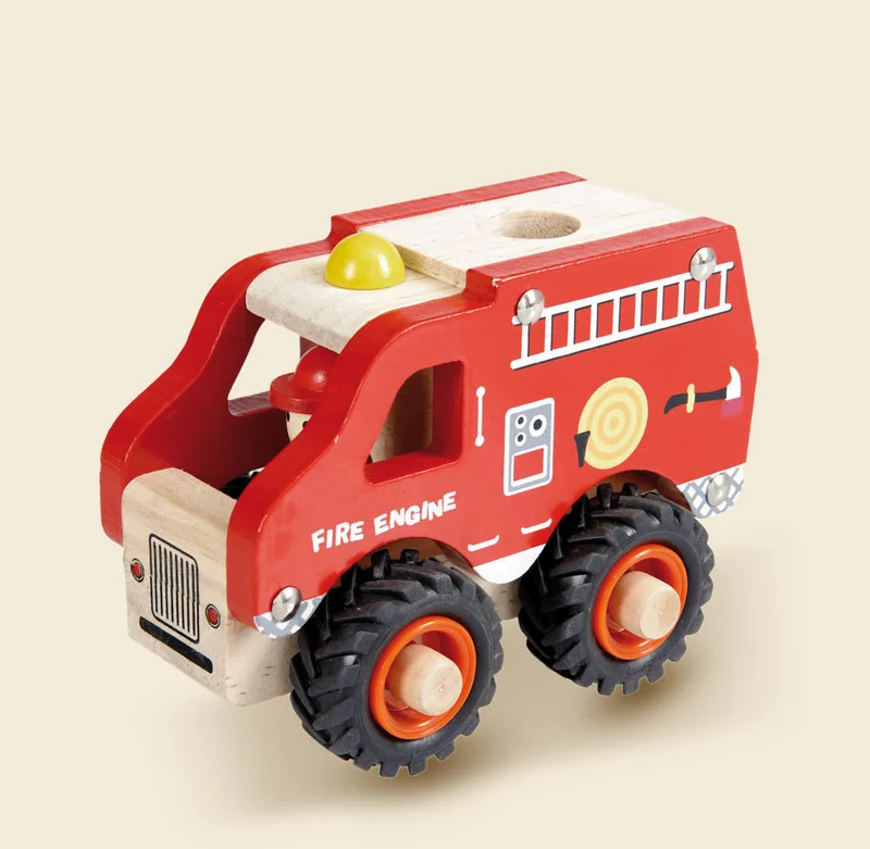 Camion de pompiers en bois