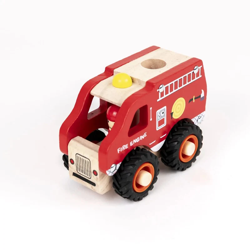 Camion de pompiers en bois