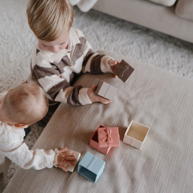 Jeu à assortir en silicone Present