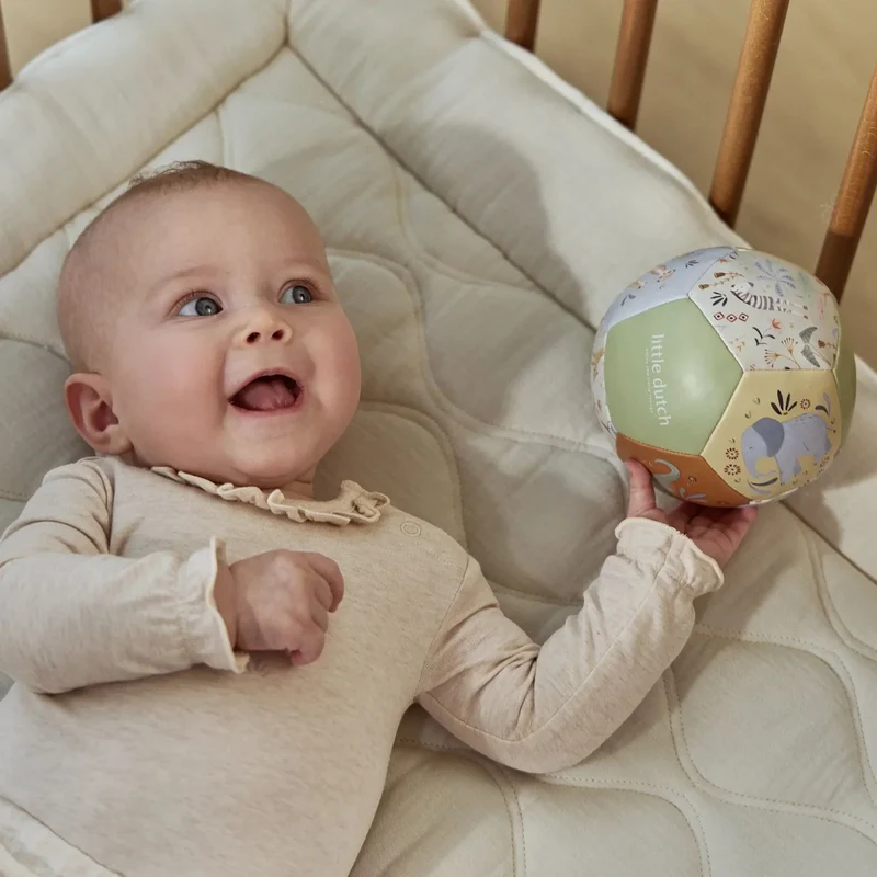 Ballon bébé Safari Friends vert – balle d’éveil dès 3 mois
