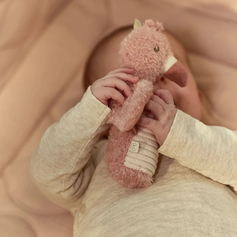 Hochet peluche flamant rose Safari Friends – hochet doux bébé