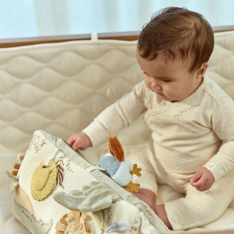 Triangle d’activités Safari Friends – jouet d’éveil sensoriel bébé