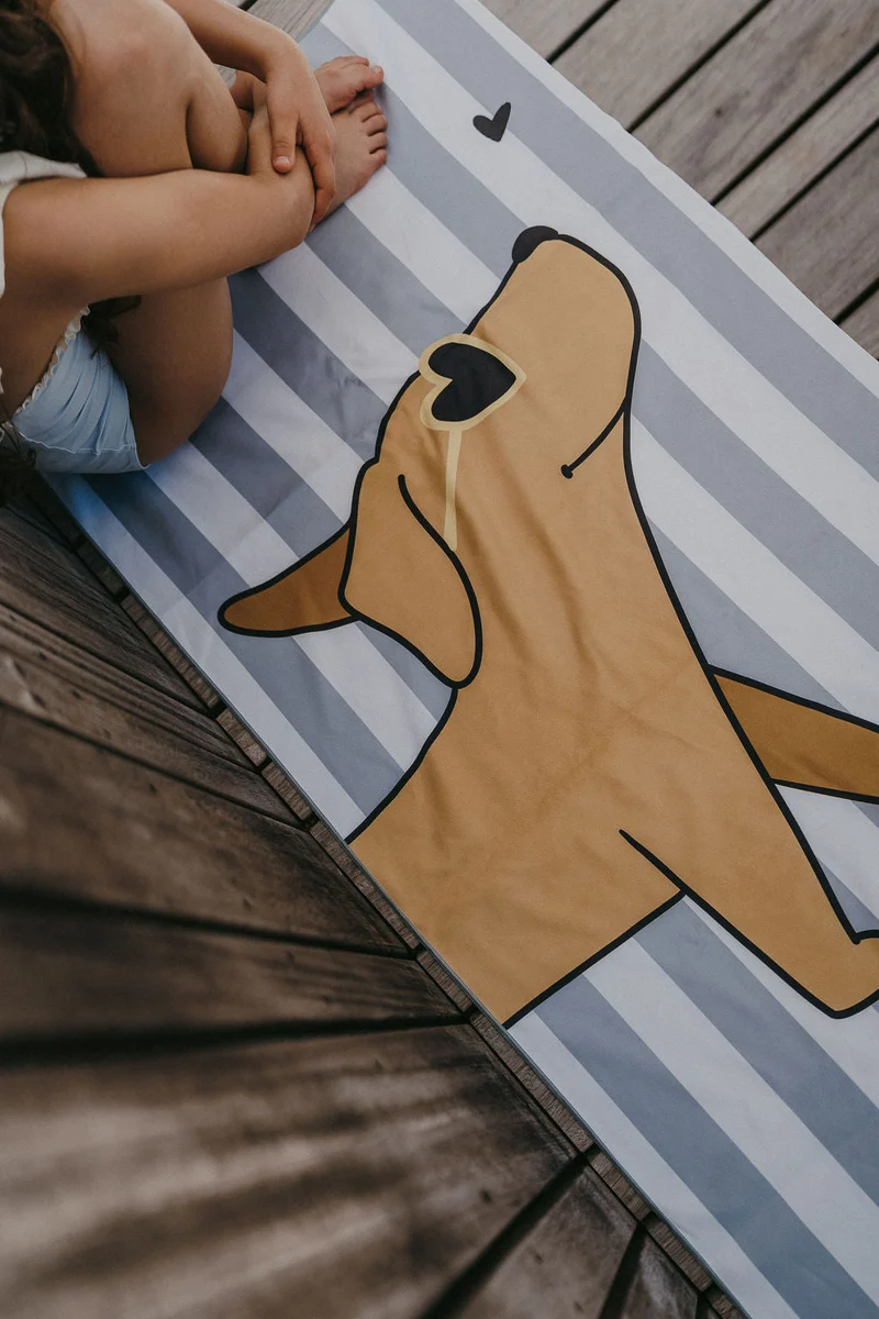 Serviette microfibre enfant Chien – serviette plage fun et légère