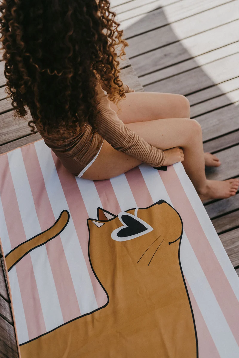 Serviette microfibre enfant Chat – serviette plage fun et légère
