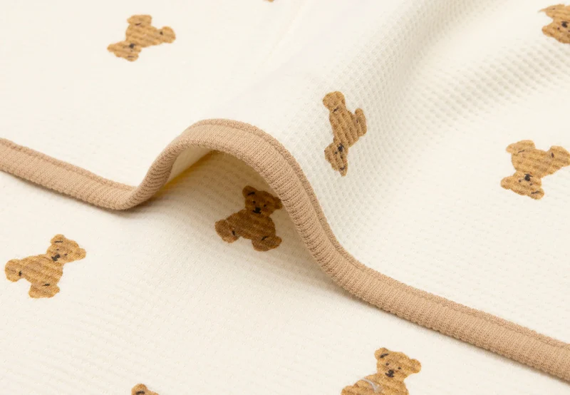 Couverture bébé Little Waffle Mini Teddy Bear – douceur et confort