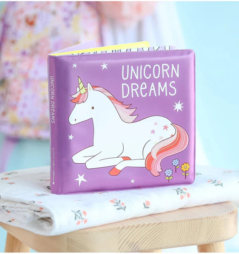 Livre de bain magique Rêve de Licorne – couleurs qui apparaissent dans l’eau