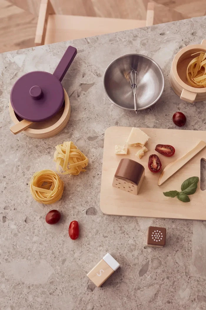 Ensemble ustensiles de cuisine enfant – dinette complète dès 2 ans