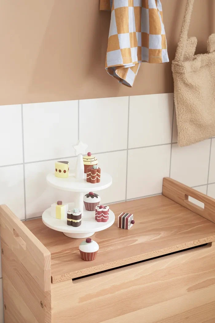 Pâtisseries en bois enfant – set de 9 pièces pour jeu d’imitation dès 3 ans
