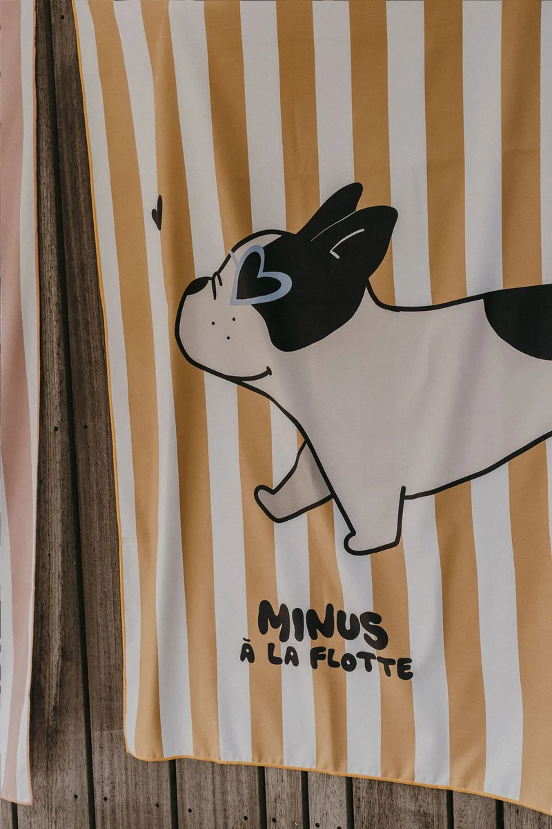 Serviette de plage enfant Minus Bouledogue