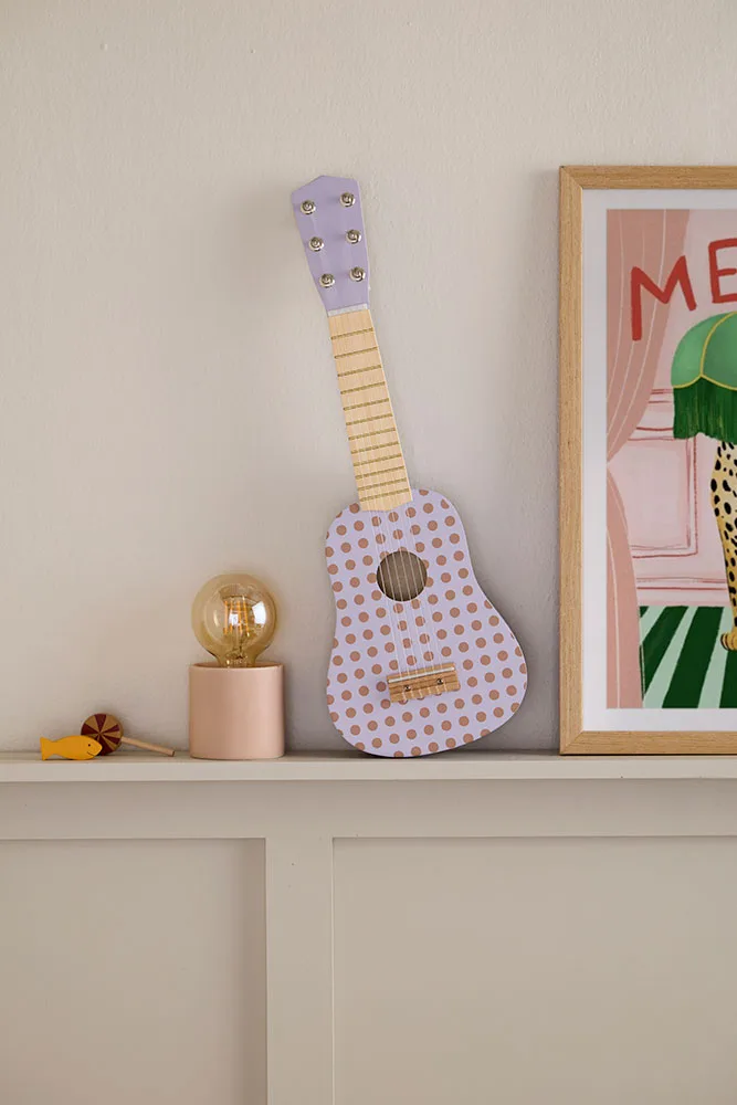 Guitare enfant en bois point lilas – jouet musical dès 3 ans
