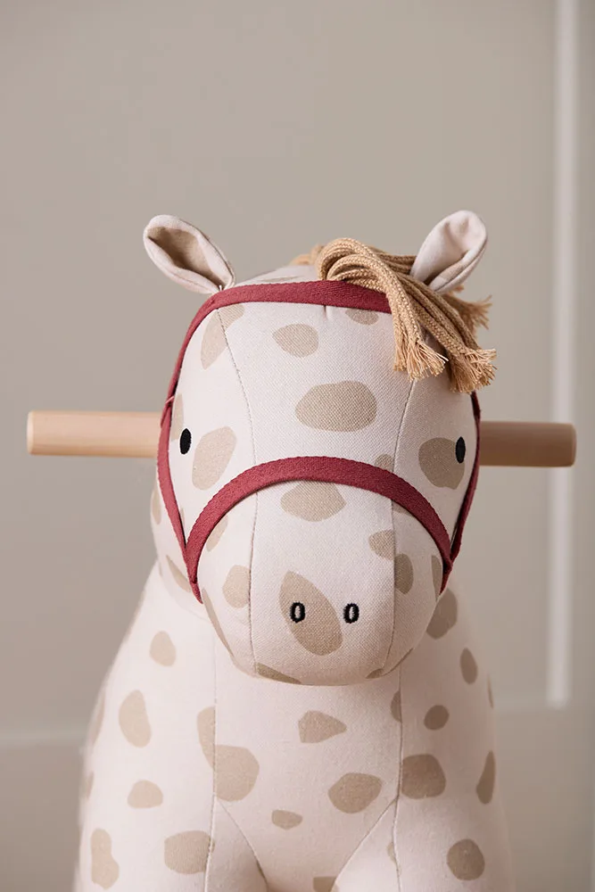 Cheval à bascule Dotty beige à taches – jouet d’éveil dès 18 mois