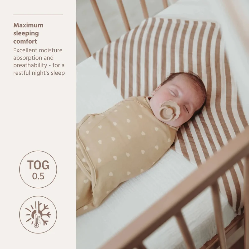 Couverture d’emmaillotage bébé – coton 0-3 mois sable et coeurs beiges