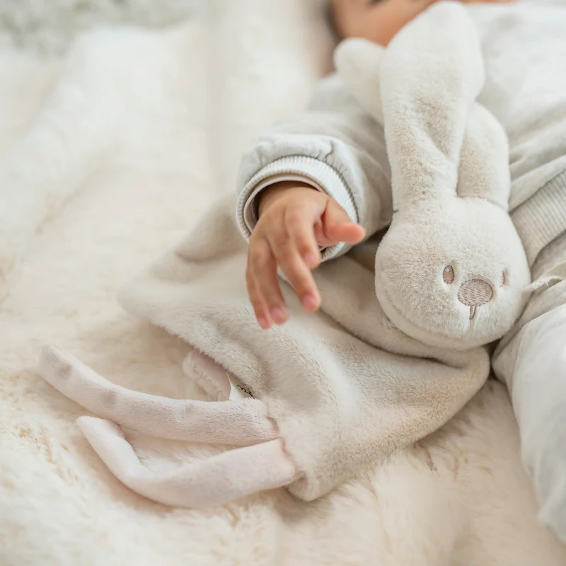 Doudou lapin bébé 27x27 cm – Doudou sable dès la naissance