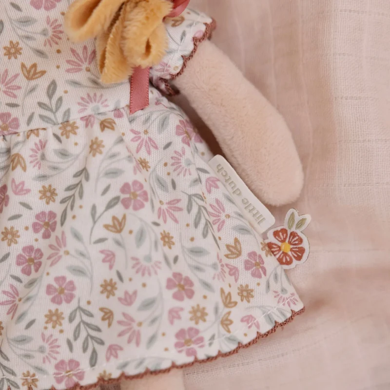 Poupée en tissu 35 cm – Julia dès 12 mois