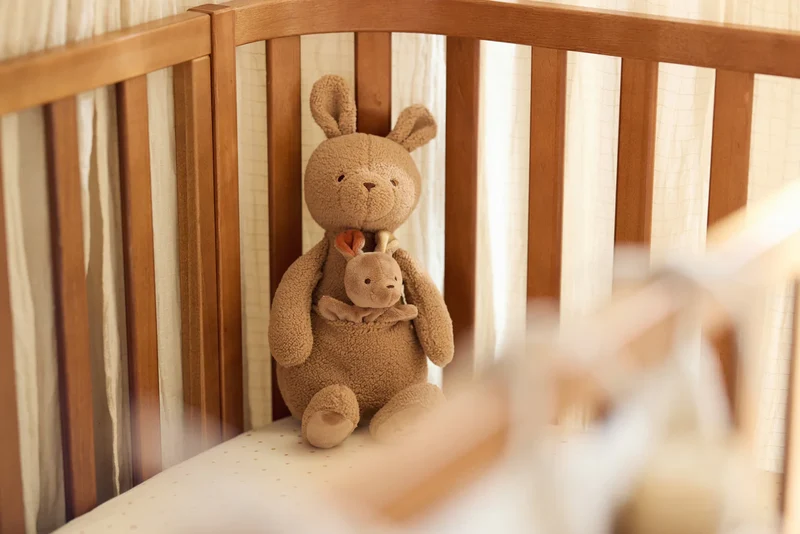 Peluche kangourou bébé avec bébé amovible – douce et câline
