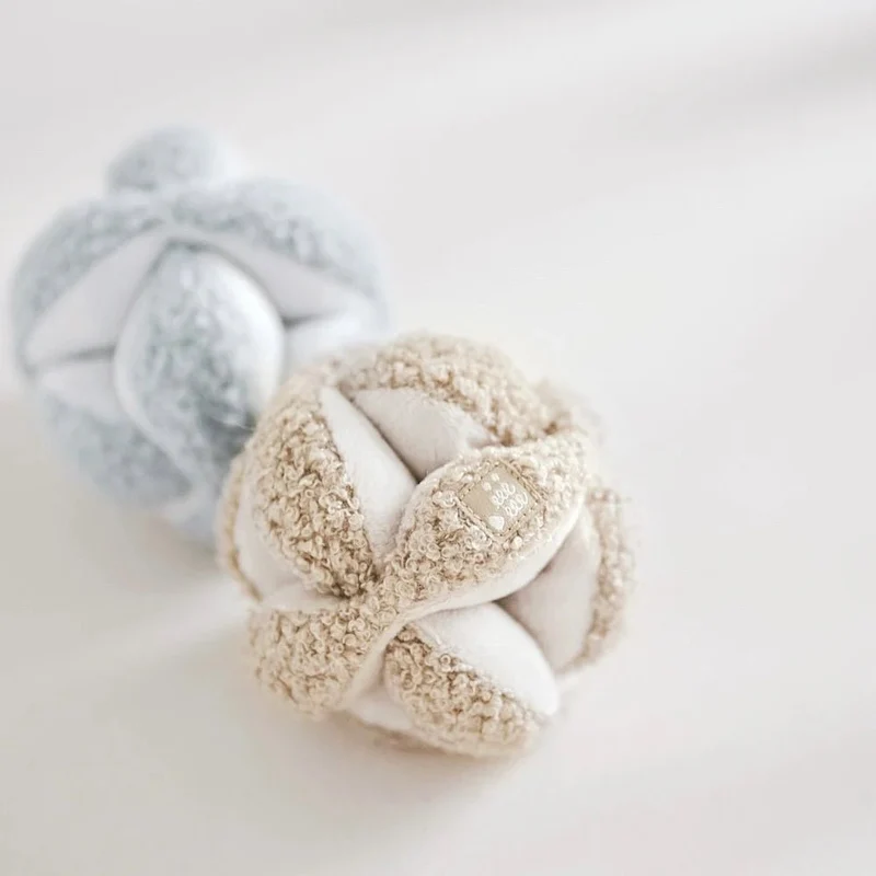 Balle sensorielle beige MONTI