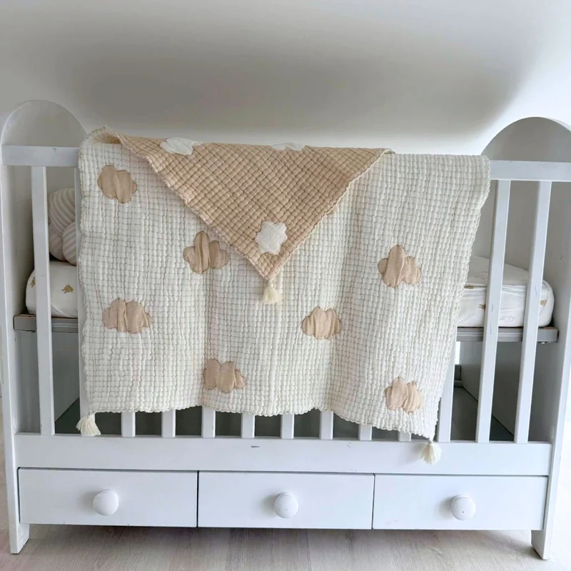 Couverture bébé mousseline matelassée – nuage beige en relief