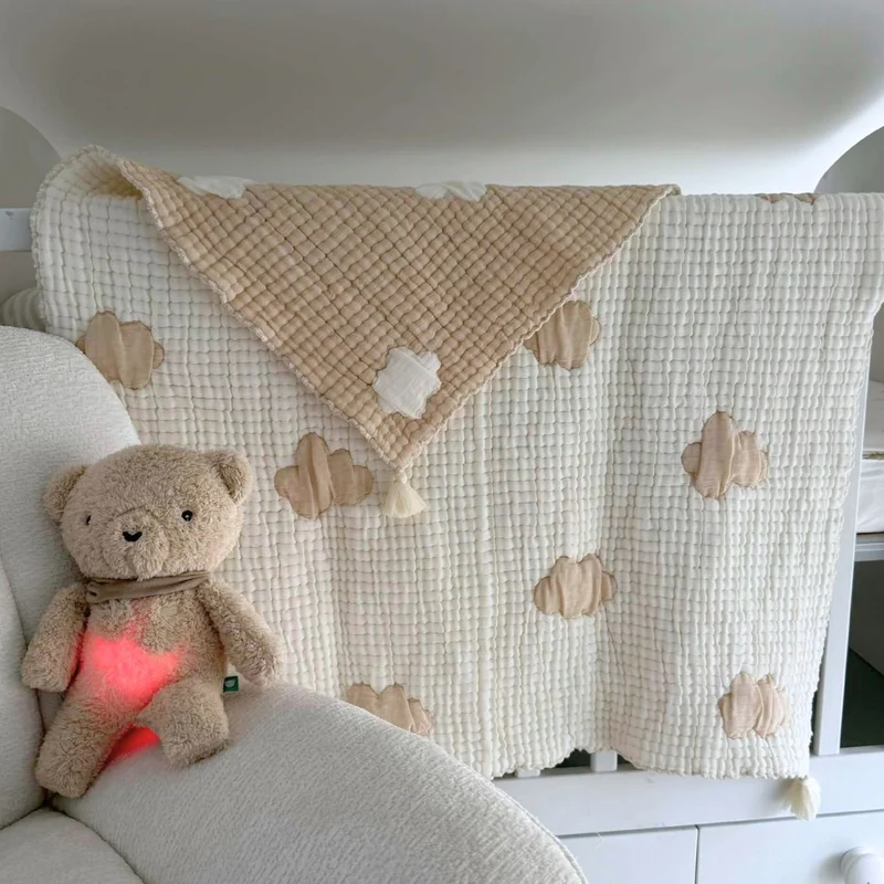 Couverture bébé mousseline matelassée – nuage beige en relief