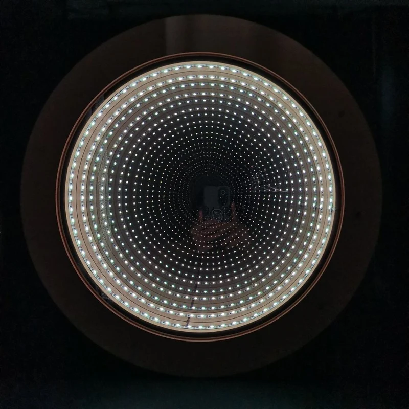 Miroir lumineux infini avec télécommande