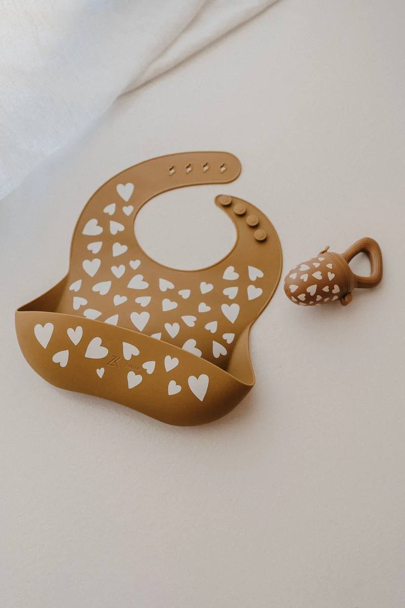 Bavoir en Silicone – Love Camel
