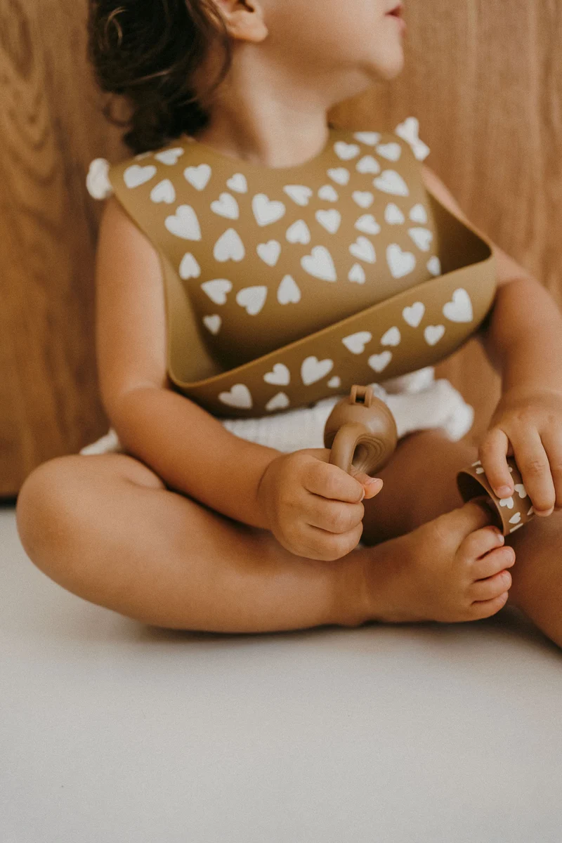 Bavoir en Silicone – Love Camel