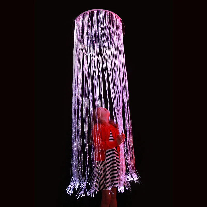 Rideau fibres optiques avec source de lumière