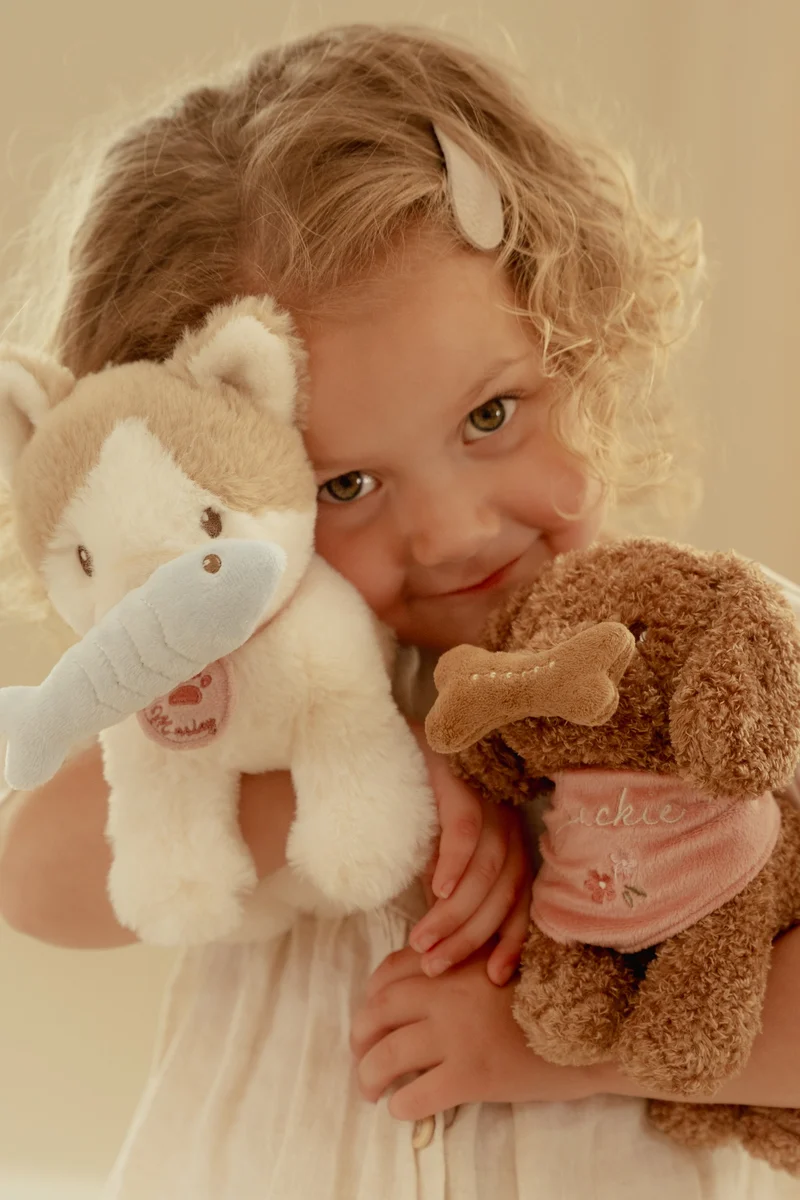Peluche chien avec sac de transport – Jackie