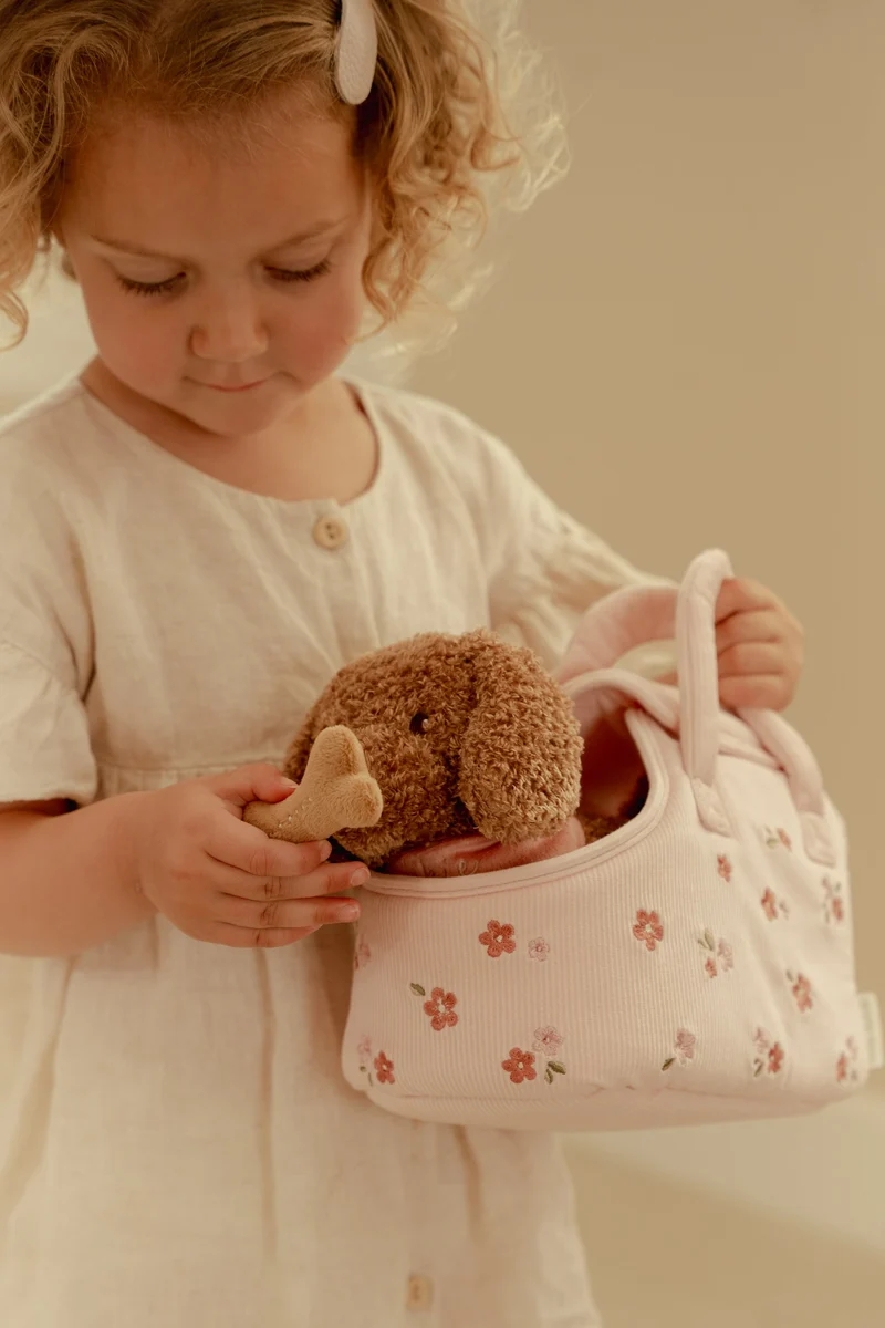 Peluche chien avec sac de transport – Jackie
