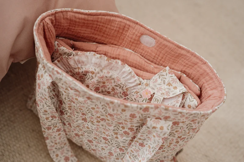 Sac à langer et accessoires pour poupée – Jeu d’imitation