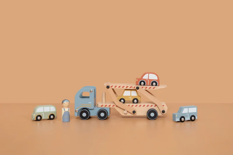Camion en bois FSC avec 4 véhicules