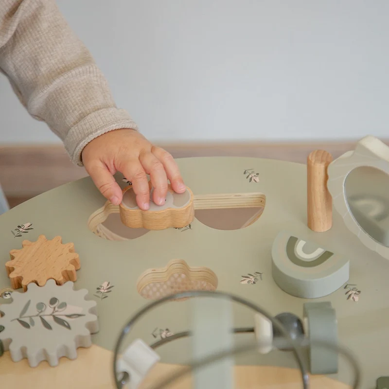Table d’activités en bois - Vert olive