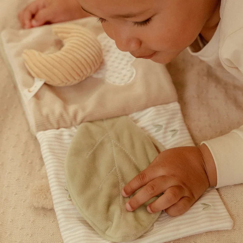 Livre d'activités tissu - Newborn
