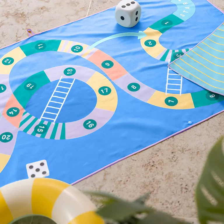 Serviette de jeu Serpents et échelles