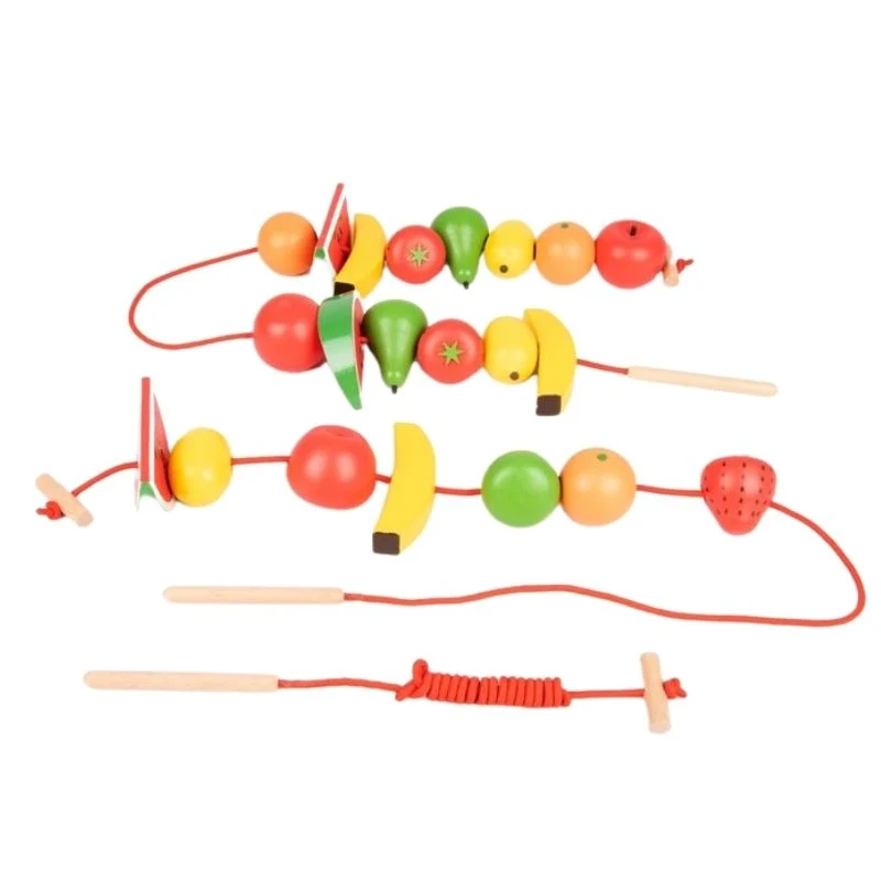 21 fruits en bois à lacer