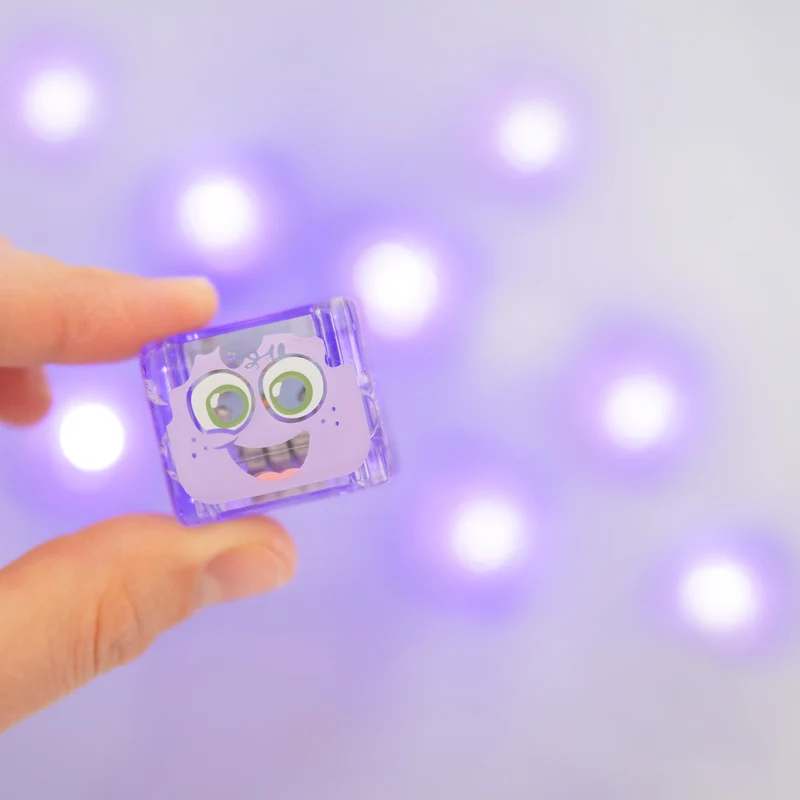 LILA CUBES LUMINEUX VIOLETS