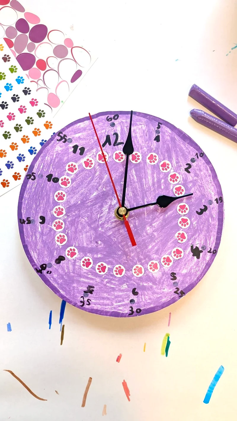 Atelier créatif - mon Horloge à aiguilles - Activité enfant Paris 9 -
