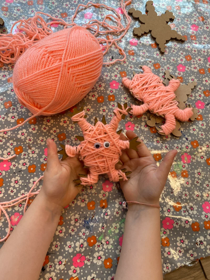 Atelier créatif - mes petites Monstres Embobinés - Activité Halloween enfant Paris 9 -
