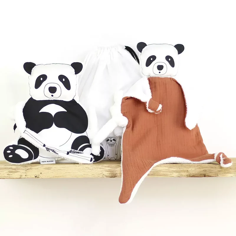 Doudou Lange Panda Doux couleur brique