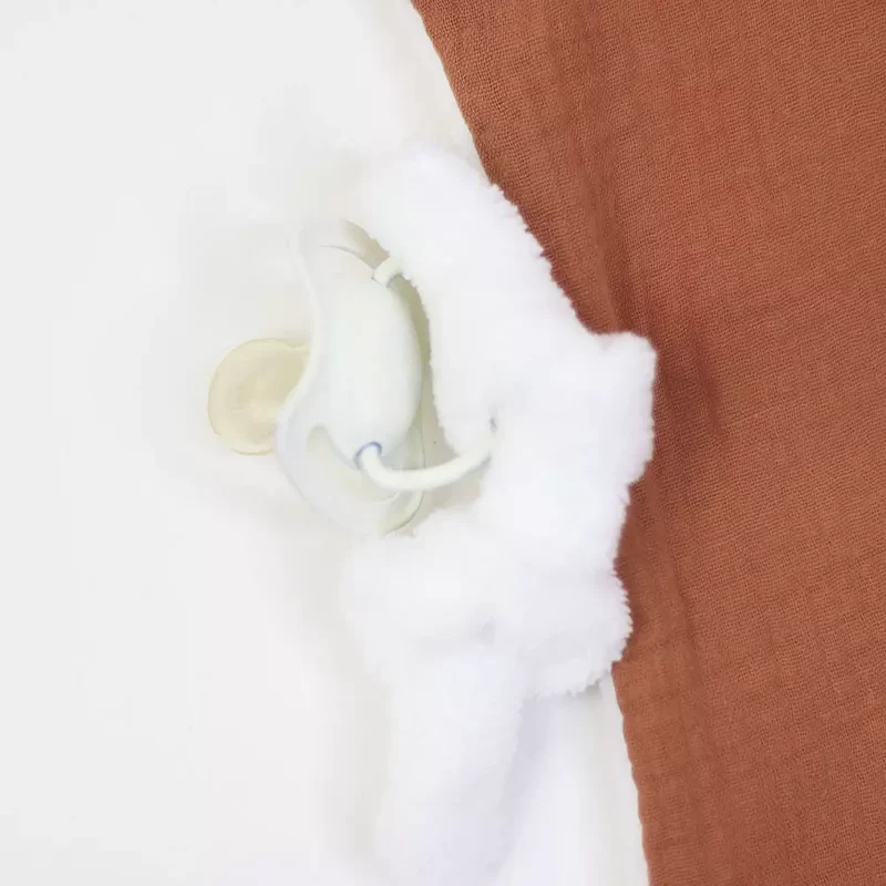 Doudou Lange Panda Doux couleur brique