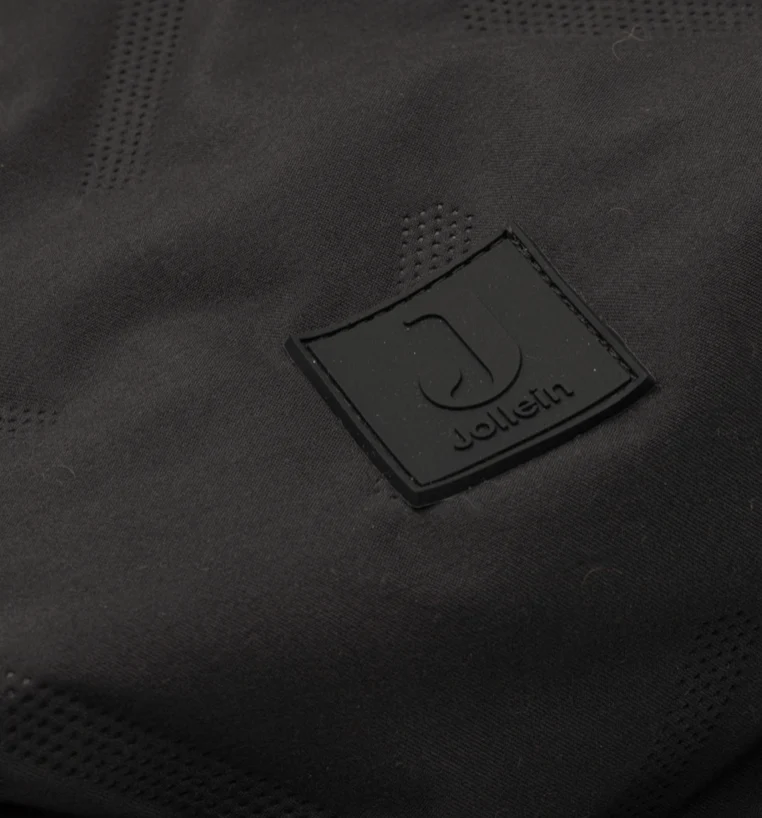 Chancelière | Embossed black