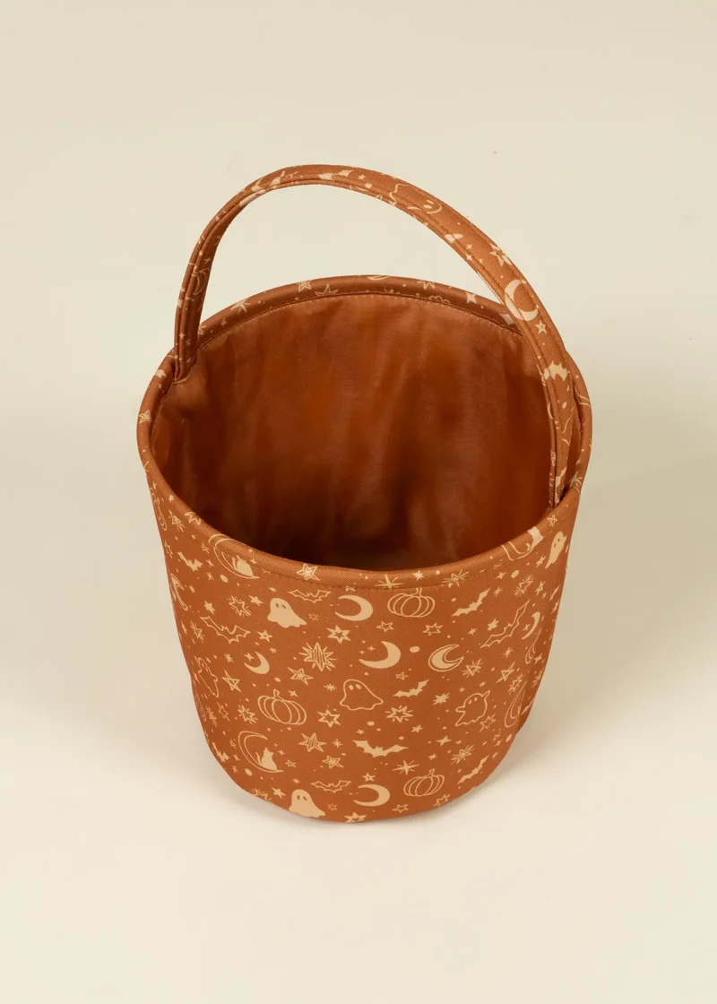 Spooky Meadow Fabric Treat Basket – Medium