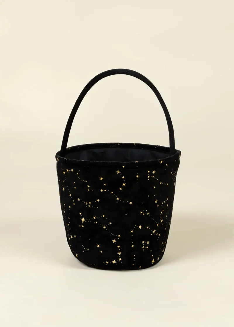Midnight Velvet Treat Basket – Medium